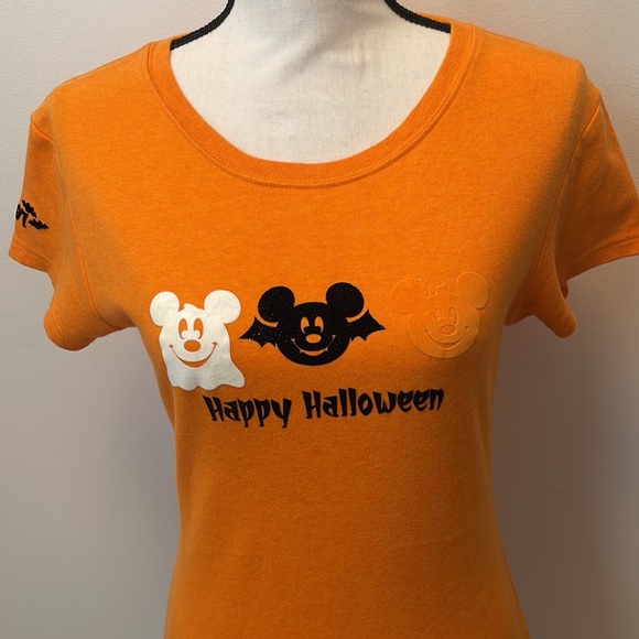Disney World Mickey Mouse Halloween Tee - Picture 5 of 15